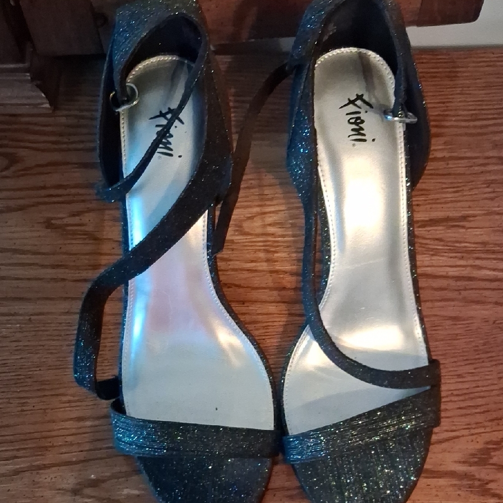 FIONI Black Glitter Heels